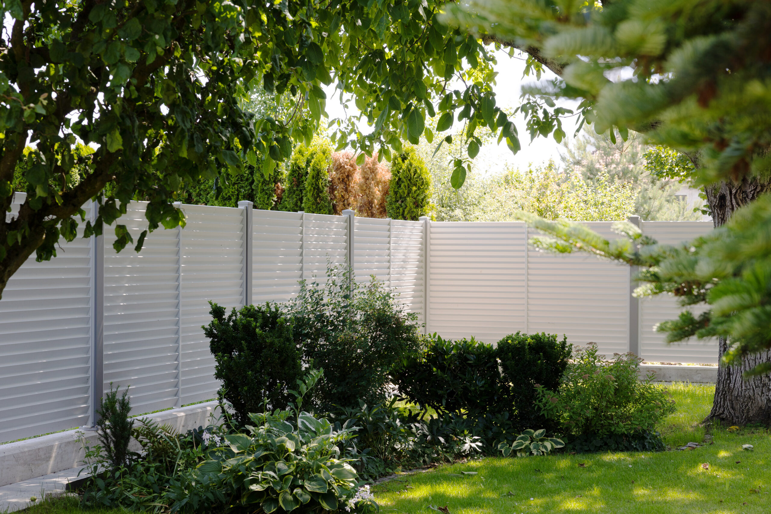 Zaun & Garten für Hunde absichern